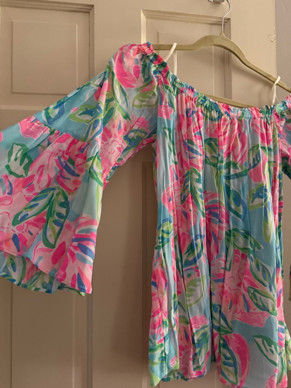 Lilly Pulitzer Off-Shoulder Floral Bell-Sleeve Top in Pink & Blue - Picture 4 of 4